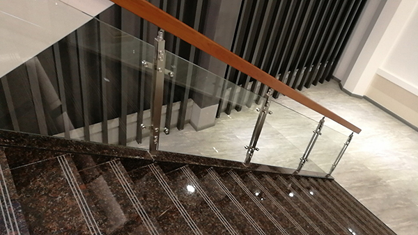 龙泰楼梯扶手