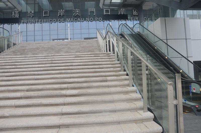广场玻璃护栏